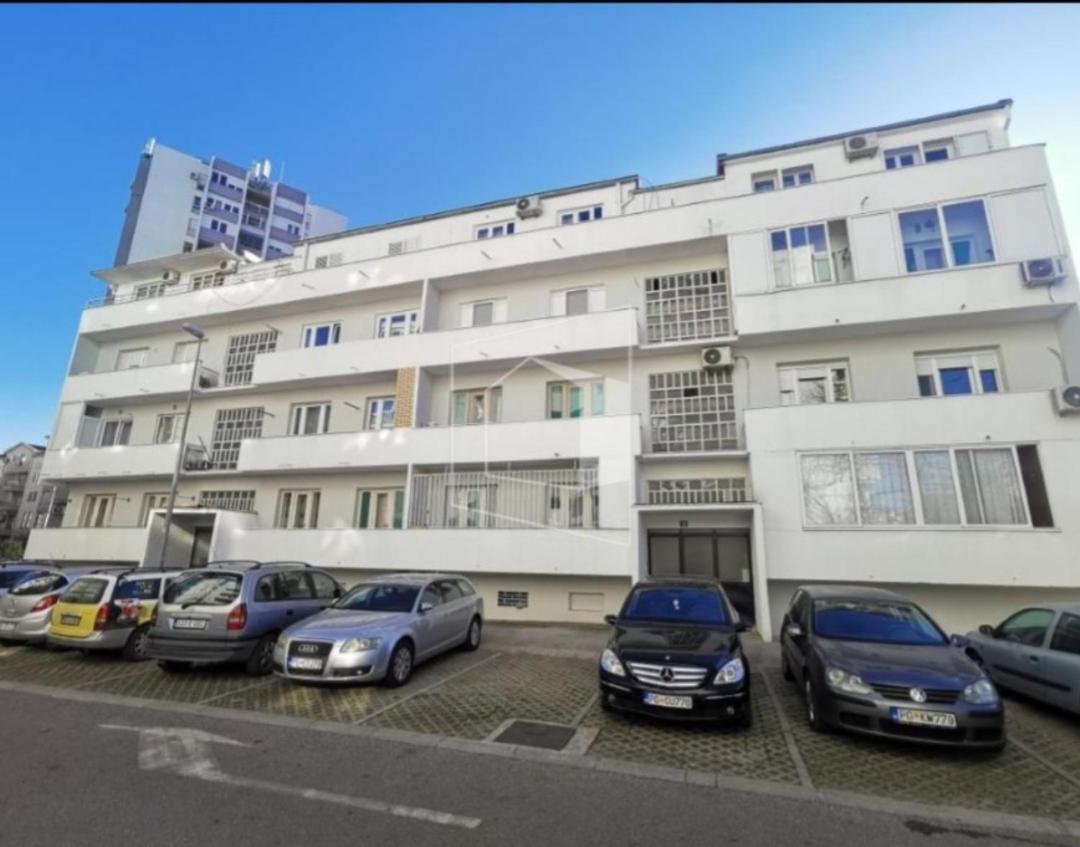 2 Bedroom Centre Apartment Podgorica Exterior photo
